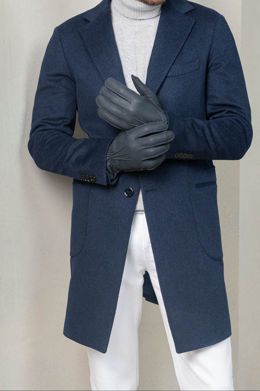 Leather deerskin gloves, dark blue leather gloves, italian leather gloves, blue deerskin gloves, Gants en cuir de daim, gants en cuir bleu foncé, gants en cuir italien, gants en cuir de daim bleu, Guanti in pelle di cervo, guanti in pelle blu scuro, guanti in pelle italiana, guanti in pelle di cervo blu,