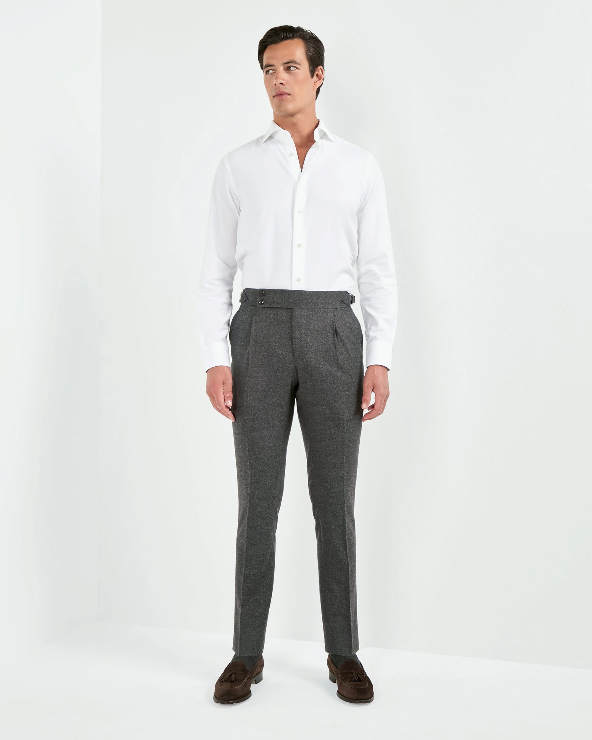 anthracite flannel soragna trousers, men flannel trousers, italian flannel trousers, anthracite wool trousers, luxury men's flannel trousers, elegant men's soragna trousers, refined wool flannel trousers, tailored anthracite soragna trousers, premium italian flannel trousers, sophisticated men's soragna trousers, timeless italian flannel trousers, upscale men's flannel trousers, classic anthracite soragna trousers, italian craftsmanship flannel trousers, premium men's anthracite trousers, refined italian wo