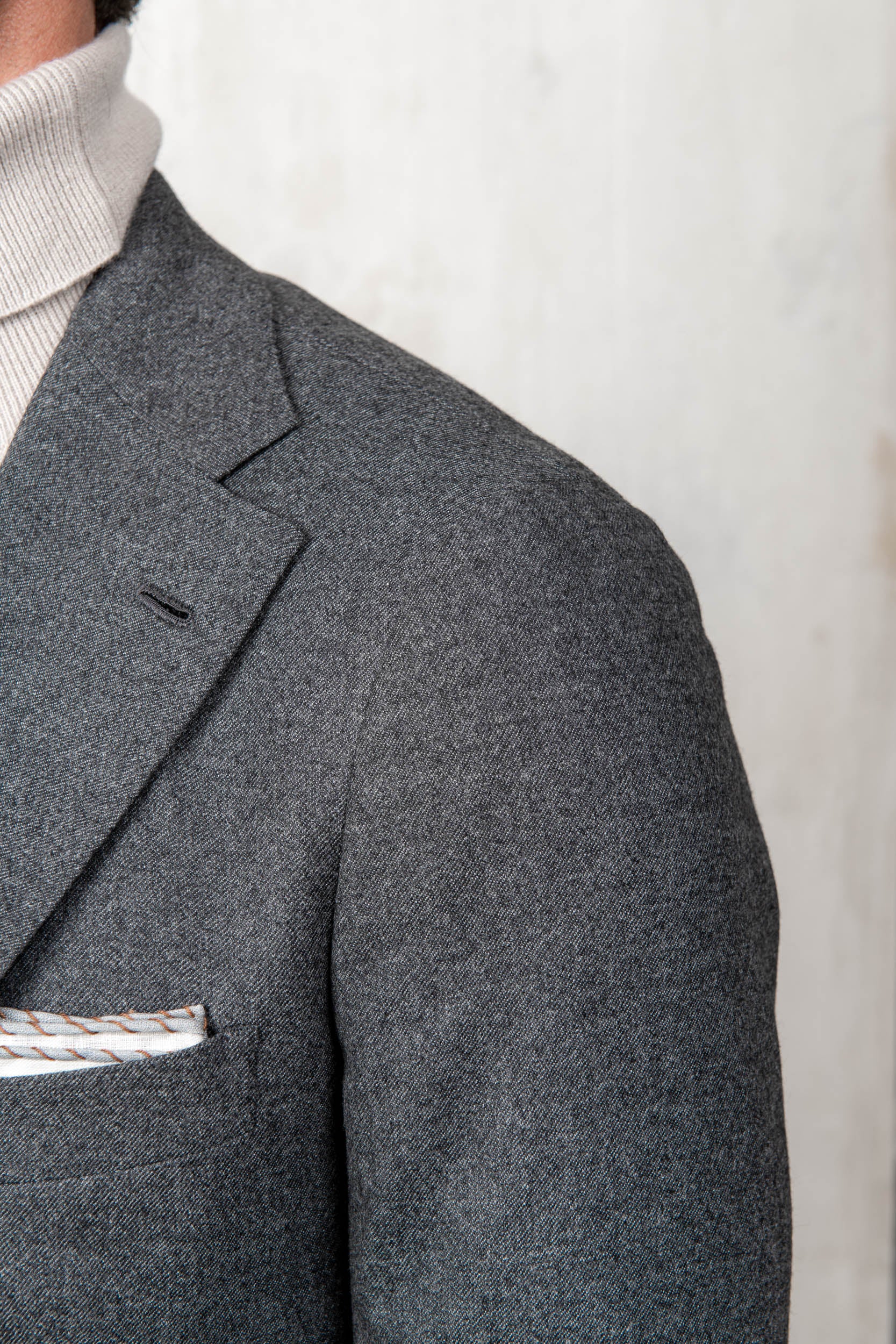 anthracite flannel jacket, anthracite wool winter jacket, dark grey flannel jacket, veste flanelle anthracite, veste flanelle gris foncé, mix and match suit grey, grey flannel suit, giacca di flanella antracite, giacca di flanella grigio scuro, abito mix and match grigio, abito di flanella grigio