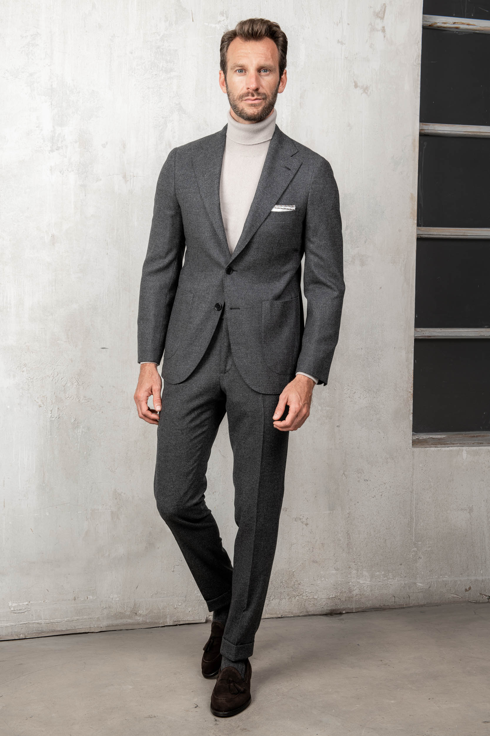 anthracite flannel jacket, anthracite wool winter jacket, dark grey flannel jacket, veste flanelle anthracite, veste flanelle gris foncé, mix and match suit grey, grey flannel suit, giacca di flanella antracite, giacca di flanella grigio scuro, abito mix and match grigio, abito di flanella grigio