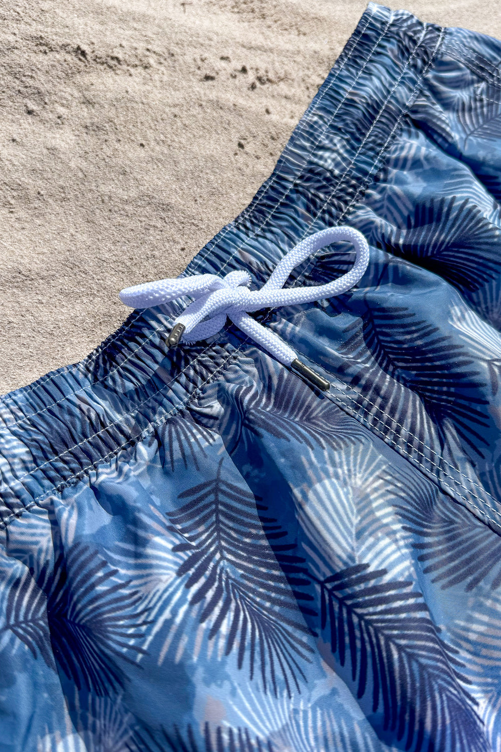 Men Blue Avio Swimshort, Men Swimshort, Italian made swim short, Italian summer swimshort, fancy blue swimshort, Pantaloncini da bagno blu Avio, pantaloncini da bagno da uomo, pantaloncini da bagno made in Italy, pantaloncini da bagno estivi italiani, pantaloncini da bagno blu, Short de bain bleu Avio pour homme, short de bain pour homme, short de bain italien, short de bain italien pour l'été, short de bain bleu fantaisie