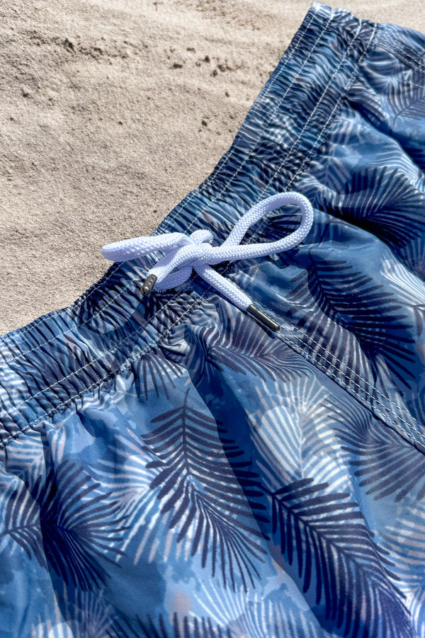 Men Blue Avio Swimshort, Men Swimshort, Italian made swim short, Italian summer swimshort, fancy blue swimshort, Pantaloncini da bagno blu Avio, pantaloncini da bagno da uomo, pantaloncini da bagno made in Italy, pantaloncini da bagno estivi italiani, pantaloncini da bagno blu, Short de bain bleu Avio pour homme, short de bain pour homme, short de bain italien, short de bain italien pour l'été, short de bain bleu fantaisie