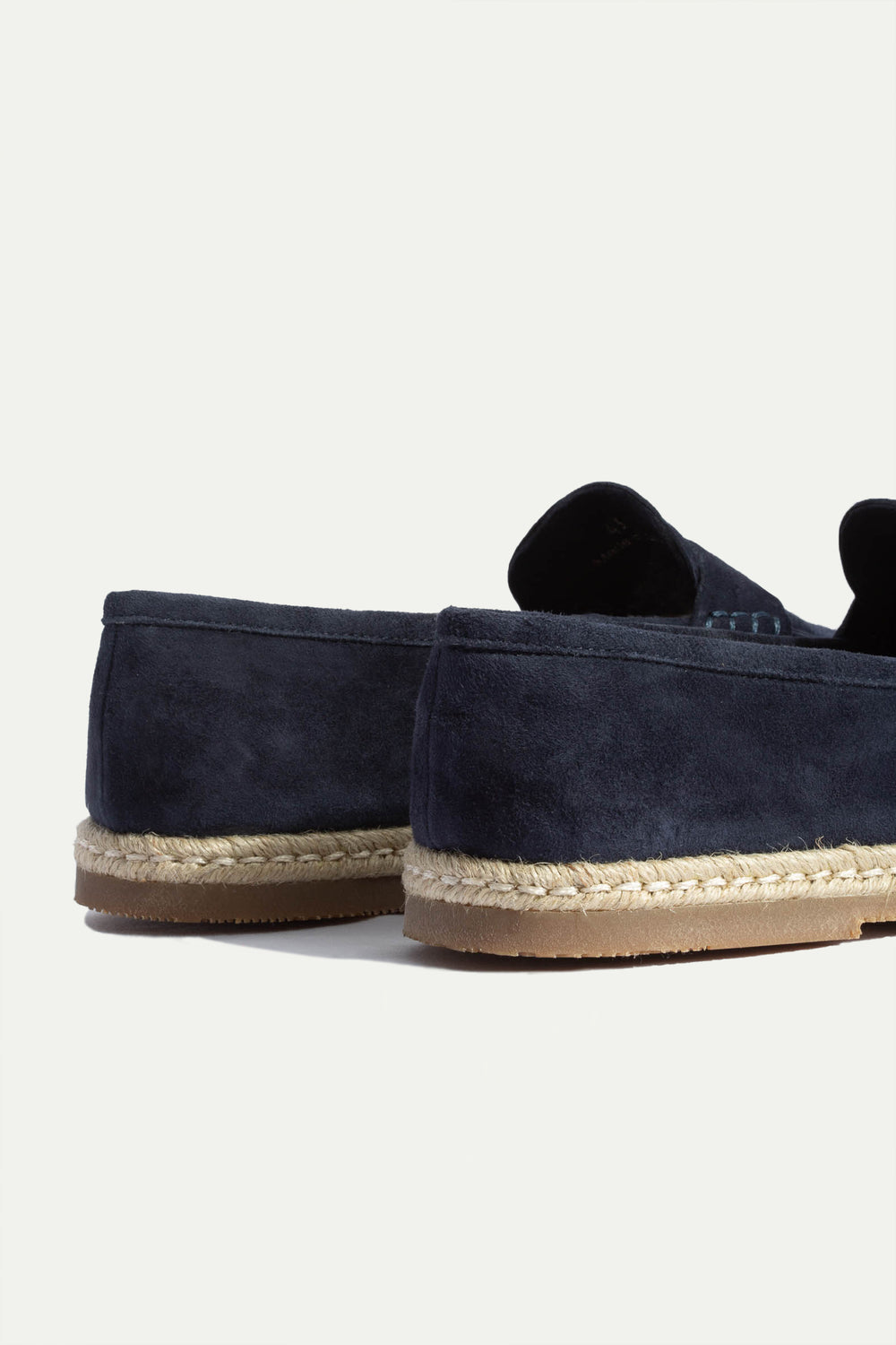 Suede espadrilles, blue suede espadrilles, italian espadrilles, italian blue espadrilles, espadrilles for men, men suede italian espadrilles Espadrilles en suède, espadrilles bleu, espadrilles italiennes, espadrilles bleue italiennes, espadrilles pour hommes, espadrilles italiennes en suède pour hommes Espadrillas in suede, espadrillas in suede blu, espadrillas italiane, espadrillas blu italiane, espadrillas da uomo, espadrillas italiane in suede da uomo