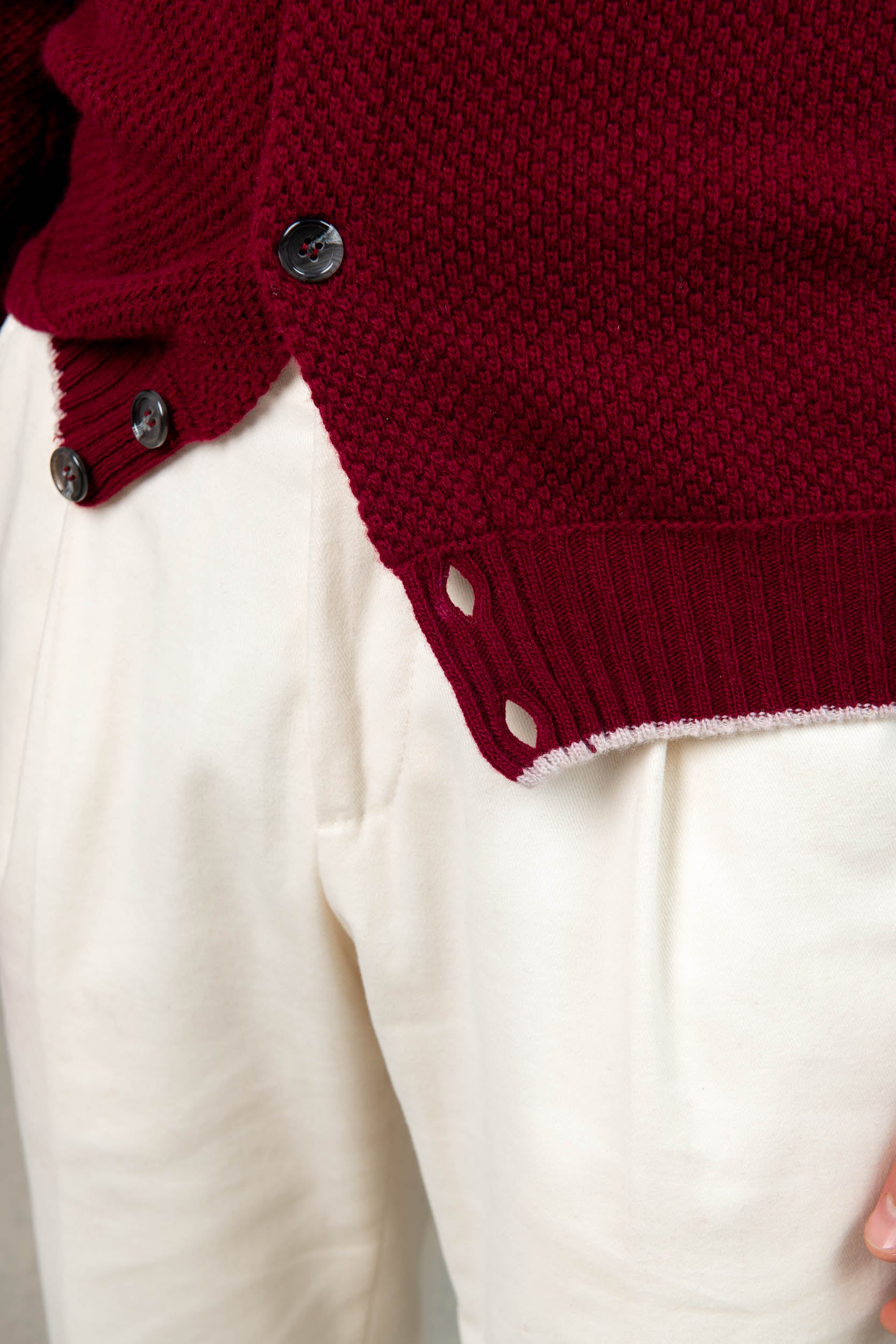 Bordeaux textured cashmere blend cardigan – Made in Italy