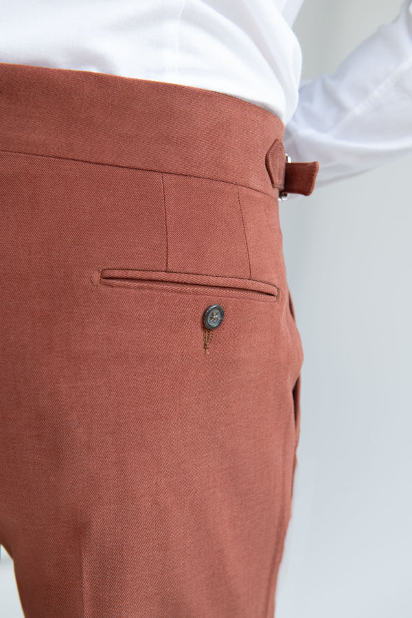Men Cotton Trousers, Italia style cotton trousers, Red Brick High Rise Trousers, Brick High Rise cotton trousers, Pantaloni in cotone da uomo, pantaloni in cotone stile Italia, pantaloni a vita alta rosso mattone, pantaloni a vita alta in cotone mattone, Pantalon en coton pour homme, pantalon en coton de style italien, pantalon à taille haute rouge brique, pantalon à taille haute en coton brique,