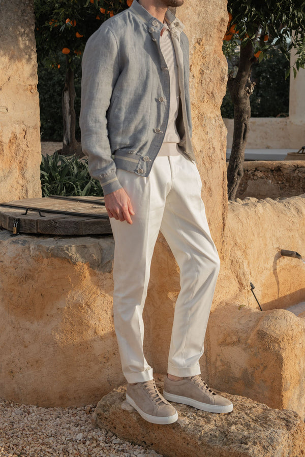 Reversible Bomber Jacket, grey and beige bomber jacket, reversible linen bomber jacket, linen bomber jacket, sky grey and beige linen reversible jacket, Veste bomber réversible, veste bomber gris et beige, veste bomber réversible en lin, veste bomber en lin, veste réversible en lin gris ciel et beige, Bomber reversibile, bomber grigio e beige, bomber reversibile in lino, bomber in lino, giacca reversibile in lino grigio cielo e beige
