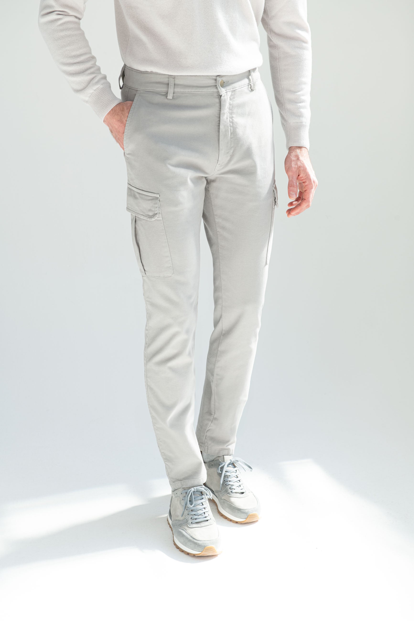 Cargo Trousers in Italian Cotton, High Rise Italian Cargo, Grey Cotton Cargo Trousers, Pantaloni cargo in cotone italiano, pantaloni cargo italiani a vita alta, pantaloni cargo in cotone grigio, Pantaloni cargo in cotone italiano, pantaloni cargo italiani a vita alta, pantaloni cargo in cotone grigio