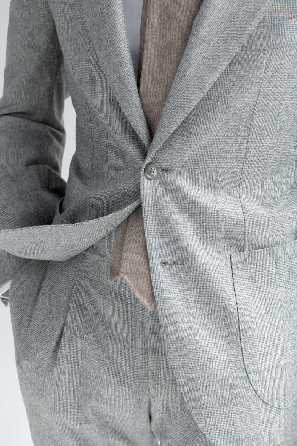 Men Wool Suit, Half Canvas Flannel Suit, Prince of Wales Wool Suit, Grey Prince of Wales Suit, Italian wool suit, Costume de laine pour homme, costume de flanelle demi-entoilée, costume en laine Prince de Galles, costume gris Prince de Galles, costume en laine italien, Abito in lana da uomo, abito in flanella semi intelato, abito in lana Principe di Galles, abito in Principe di Galles grigio, abito in lana italiana,