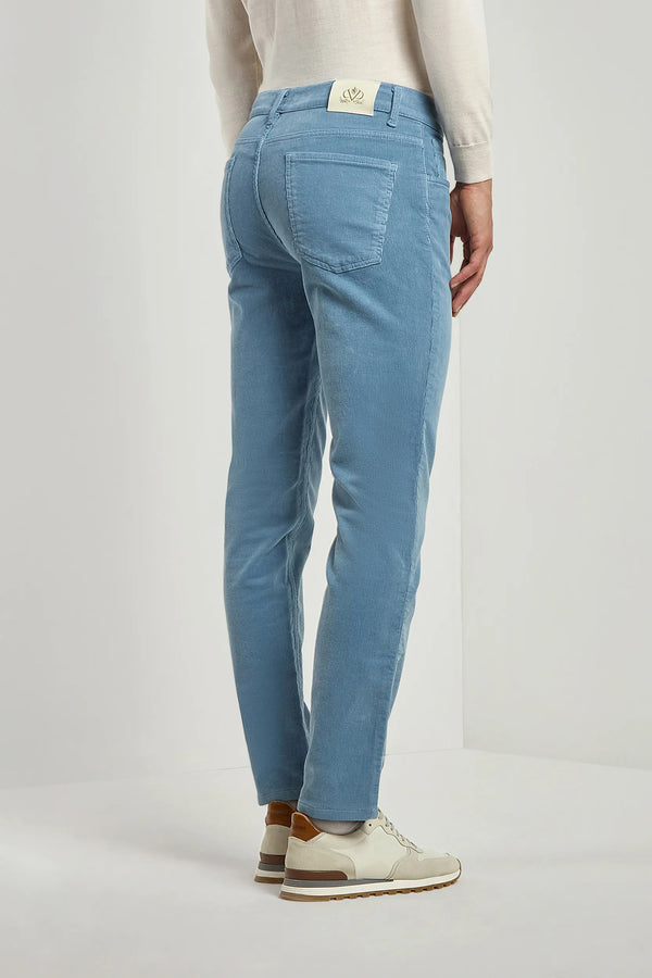 Corduroy Trousers, Light Blue 5 pocket trousers, Cotton 5 pockets trousers, High Rise 5 pocket trousers, Italian High Rise Light Blue Cotton Trousers, Pantalon en velours côtelé, pantalon 5 poches en bleu clair, pantalon 5 poches en coton, pantalon 5 poches à taille haute, pantalon italien à taille haute en coton bleu clair, Pantaloni in velluto a coste, Pantaloni 5 tasche blu chiaro, Pantaloni 5 tasche in cotone, Pantaloni 5 tasche a vita alta, Pantaloni italiani a vita alta in cotone blu chiaro,