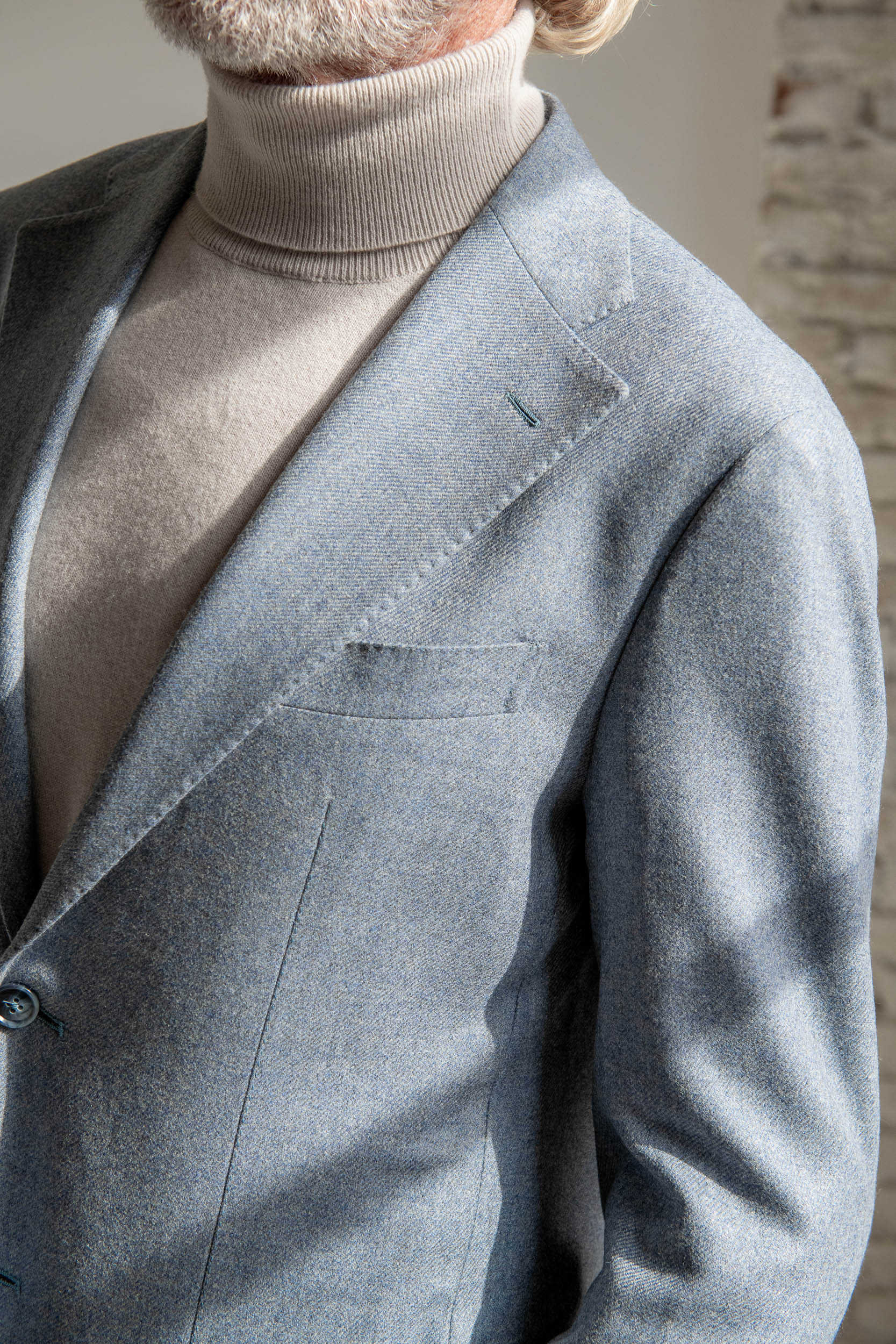 beige cashmere turtleneck, cashmere turtleneck, col roulé cachemire, sand cashmere turtleneck, col roulé sable, col roulé sable cachemire, dolcevita in cashmere beige, dolcevita in cashmere, col roulé cachemire, dolcevita in cashmere sabbia