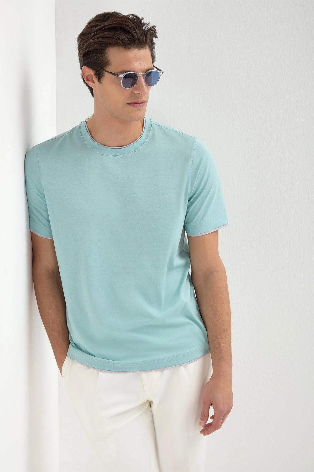 T-shirt in cotone menta con dettaglio collo - Made in Italy