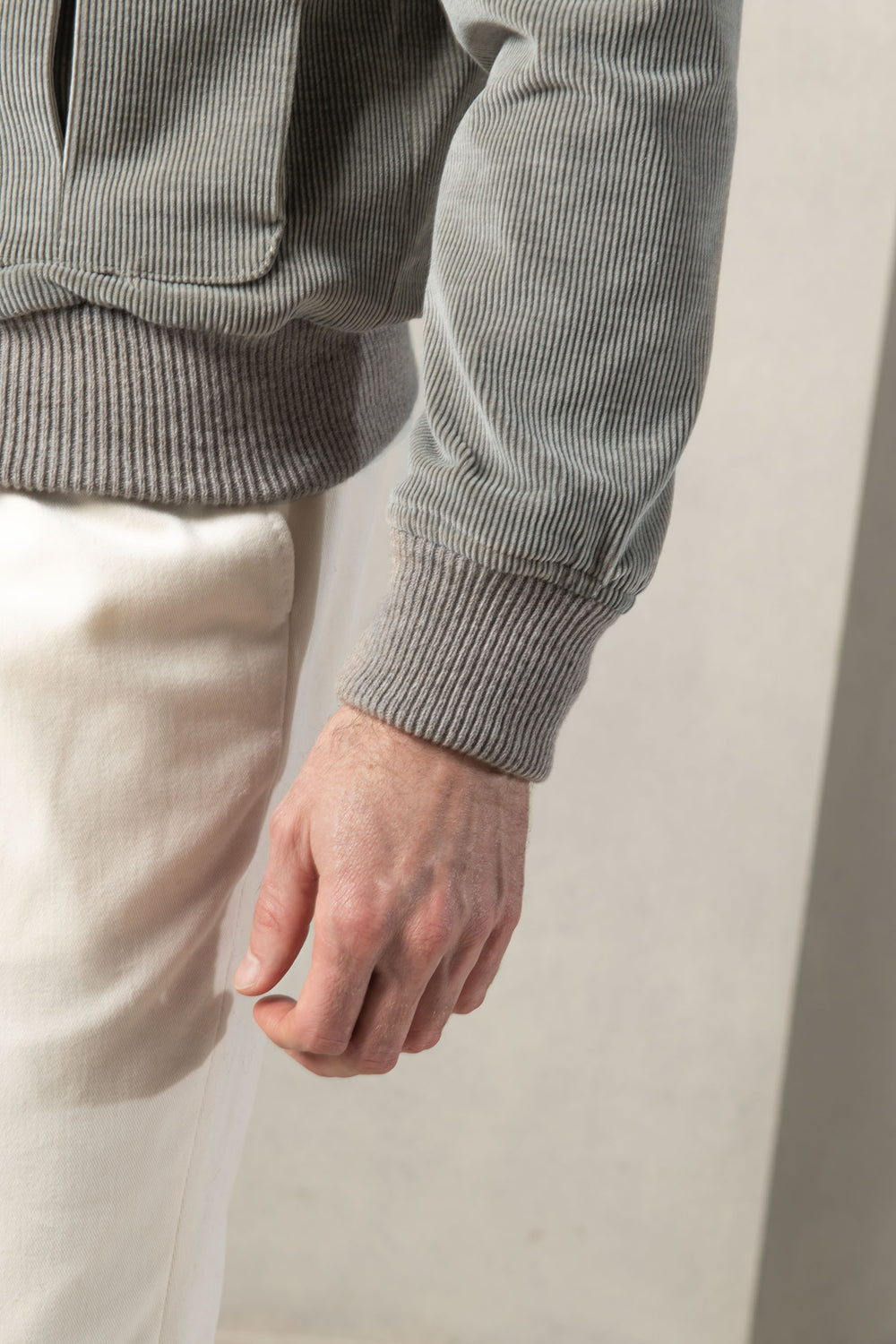 Corduroy Bomber Jacket, Italian wool bomber jacket, Sage color corduroy bomber jacket, italian wool, italian style bomber jacket, Bomber in velluto a coste, bomber in lana italiana, bomber in velluto a coste color salvia, lana italiana, bomber in stile italiano, Veste bombardier en velours côtelé, veste bombardier en laine italienne, veste bombardier en velours côtelé de couleur sauge, laine italienne, veste bombardier de style italien,