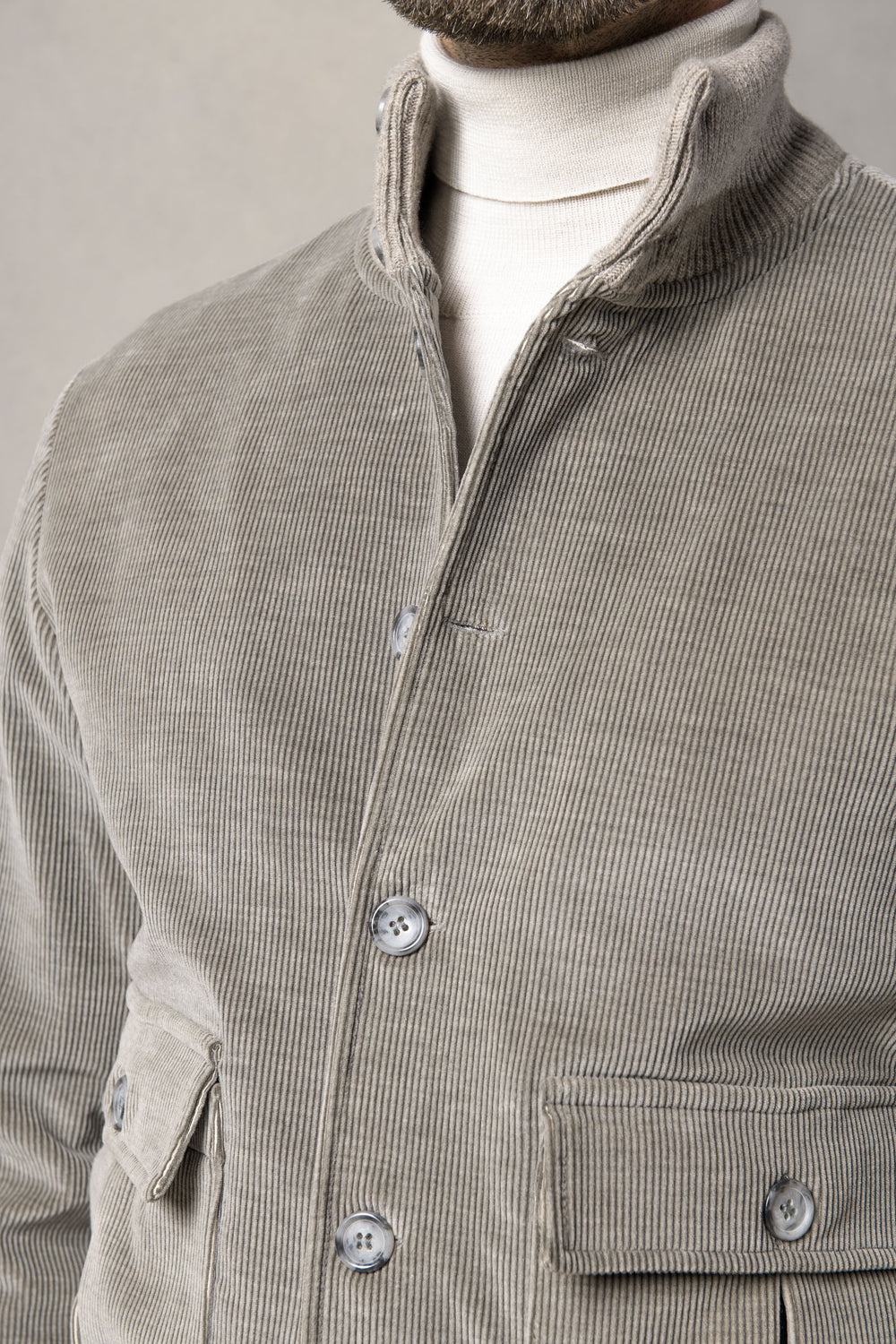 Corduroy Bomber Jacket, Italian wool bomber jacket, Sage color corduroy bomber jacket, italian wool, italian style bomber jacket, Bomber in velluto a coste, bomber in lana italiana, bomber in velluto a coste color salvia, lana italiana, bomber in stile italiano, Veste bombardier en velours côtelé, veste bombardier en laine italienne, veste bombardier en velours côtelé de couleur sauge, laine italienne, veste bombardier de style italien,