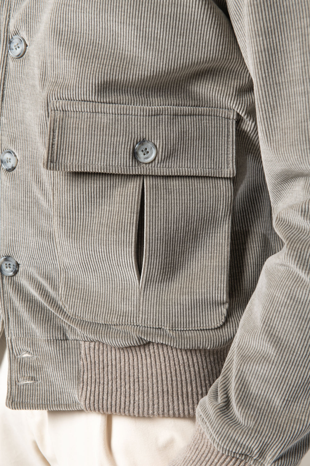 Corduroy Bomber Jacket, Italian wool bomber jacket, Sage color corduroy bomber jacket, italian wool, italian style bomber jacket, Bomber in velluto a coste, bomber in lana italiana, bomber in velluto a coste color salvia, lana italiana, bomber in stile italiano, Veste bombardier en velours côtelé, veste bombardier en laine italienne, veste bombardier en velours côtelé de couleur sauge, laine italienne, veste bombardier de style italien,