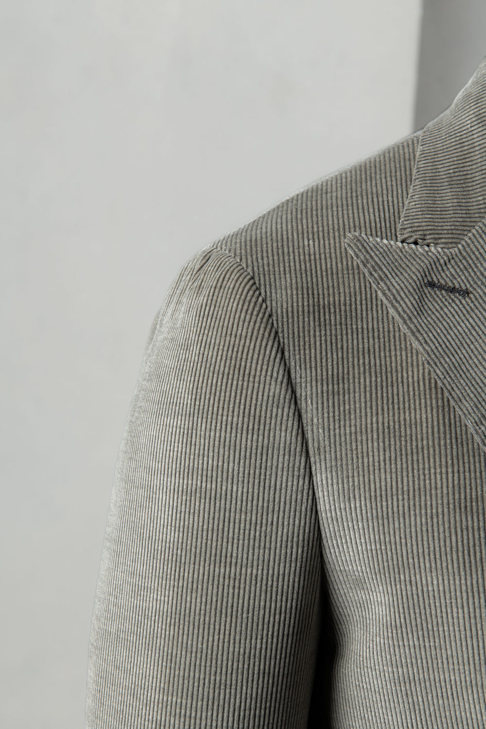 Italian corduroy jacket, Sage corduroy jacket, corduroy Jacket, Double Breasted corduroy Jacket, Veste italienne en velours côtelé, veste en velours côtelé Sage, veste en velours côtelé, veste en velours côtelé à double boutonnage, Giacca in velluto a coste italiano, giacca in velluto a coste color salvia, giacca in velluto a coste, giacca in velluto a coste doppio petto,