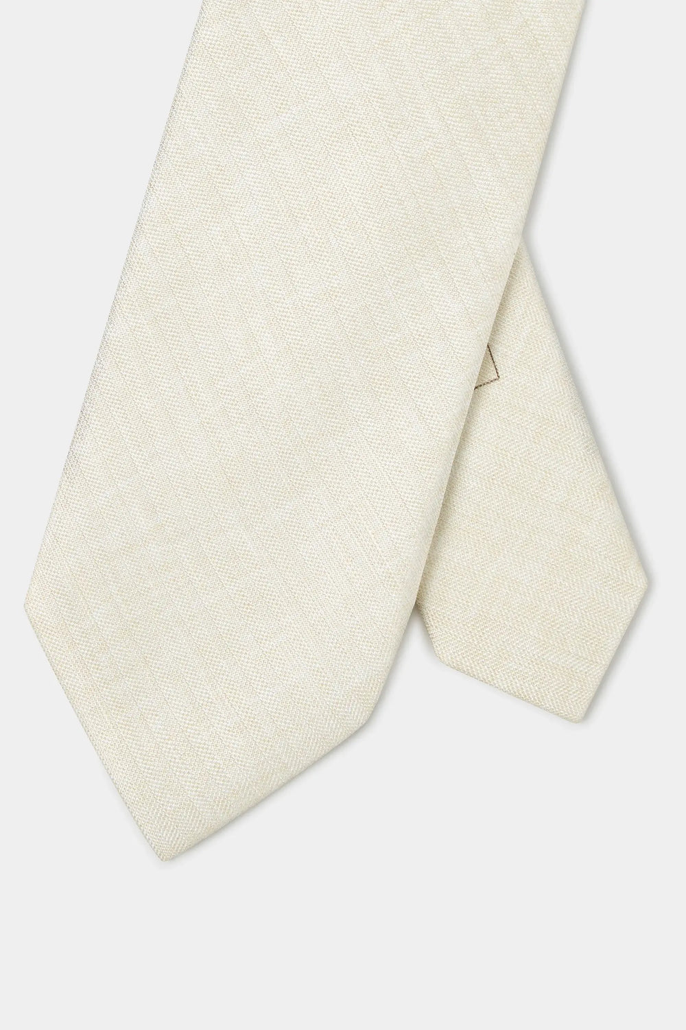 Stone Linen Silk Tie, men's stone-colored tie, elegant linen and silk tie, formal stone tie, breathable linen tie, cravate en lin et soie couleur pierre, cravate élégante pour hommes, cravate formelle couleur pierre, cravatta in lino e seta color pietra, cravatta elegante color pietra, cravatta formale in lino e seta.
