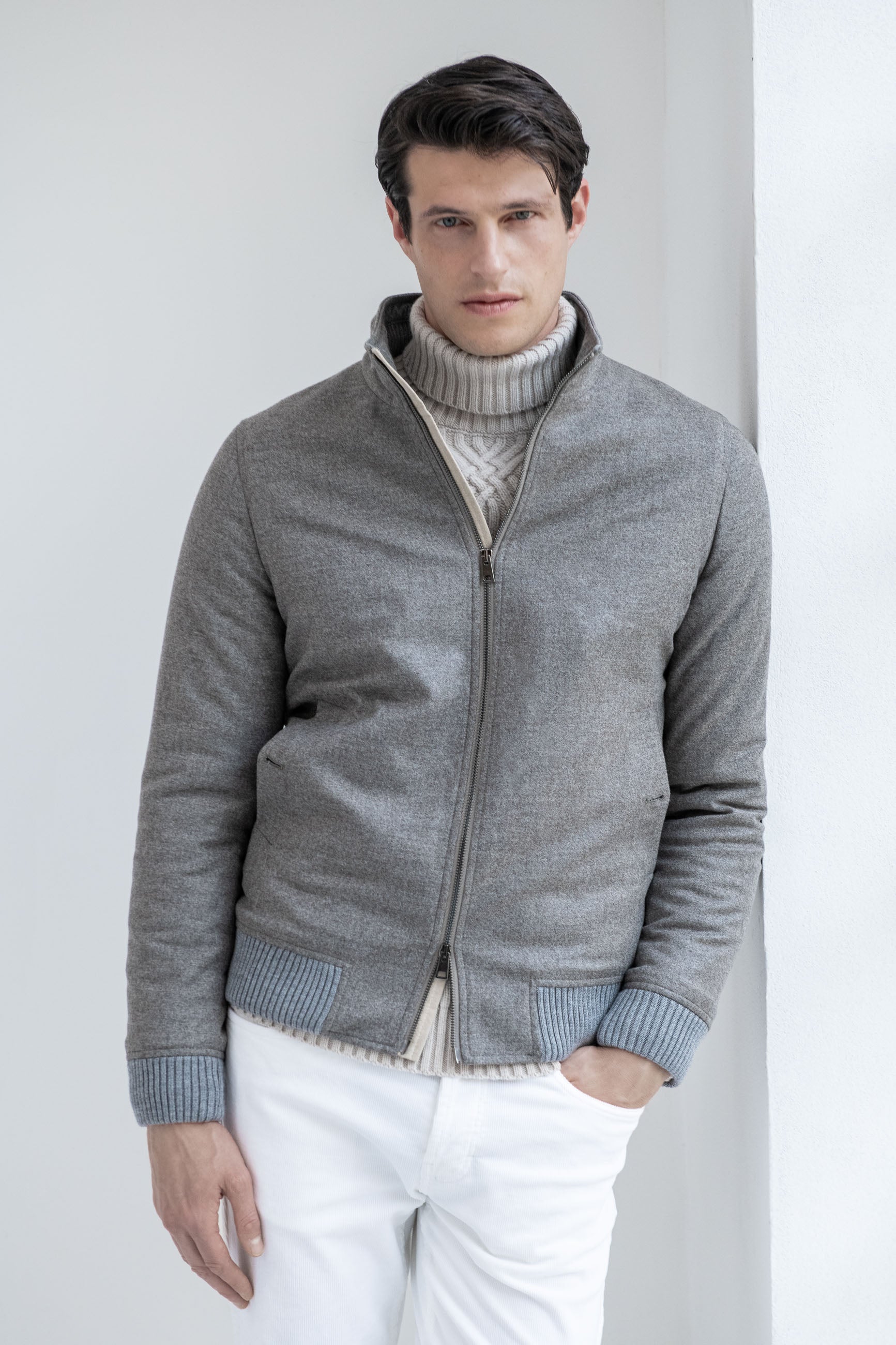 Bomber taupe imbottito in lana e cashmere – Made in Italy