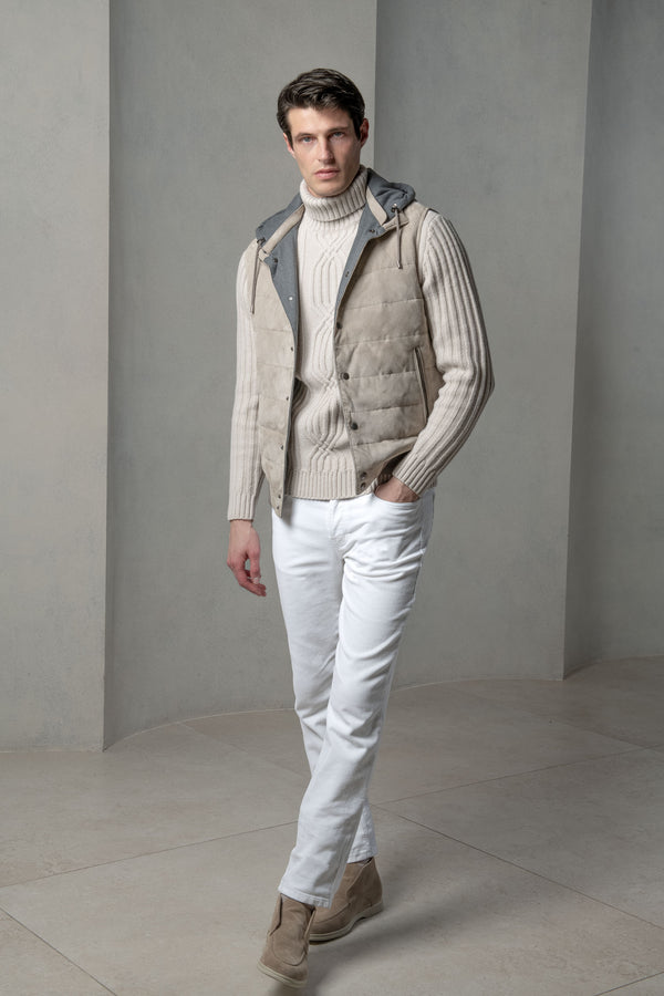 Gilet imbottito in camoscio taupe - Made in Italy