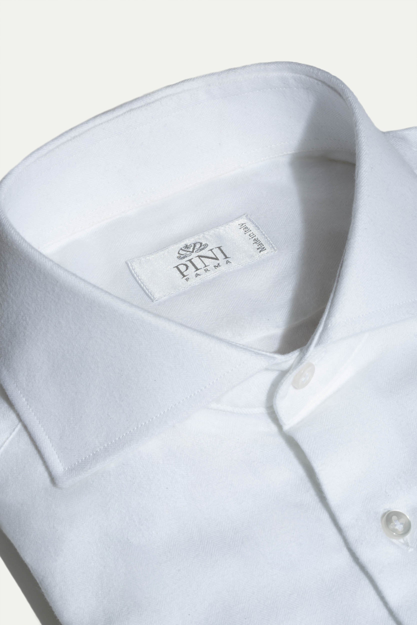 brushed cotton shirt, chemise coton brossé, brushed cotton white shirt, white shirt for fall, white shirt winter, warm white shirt, chemise blanche automne, chemise blanche hiver, chemise blanche, chemise blanche coton brossé