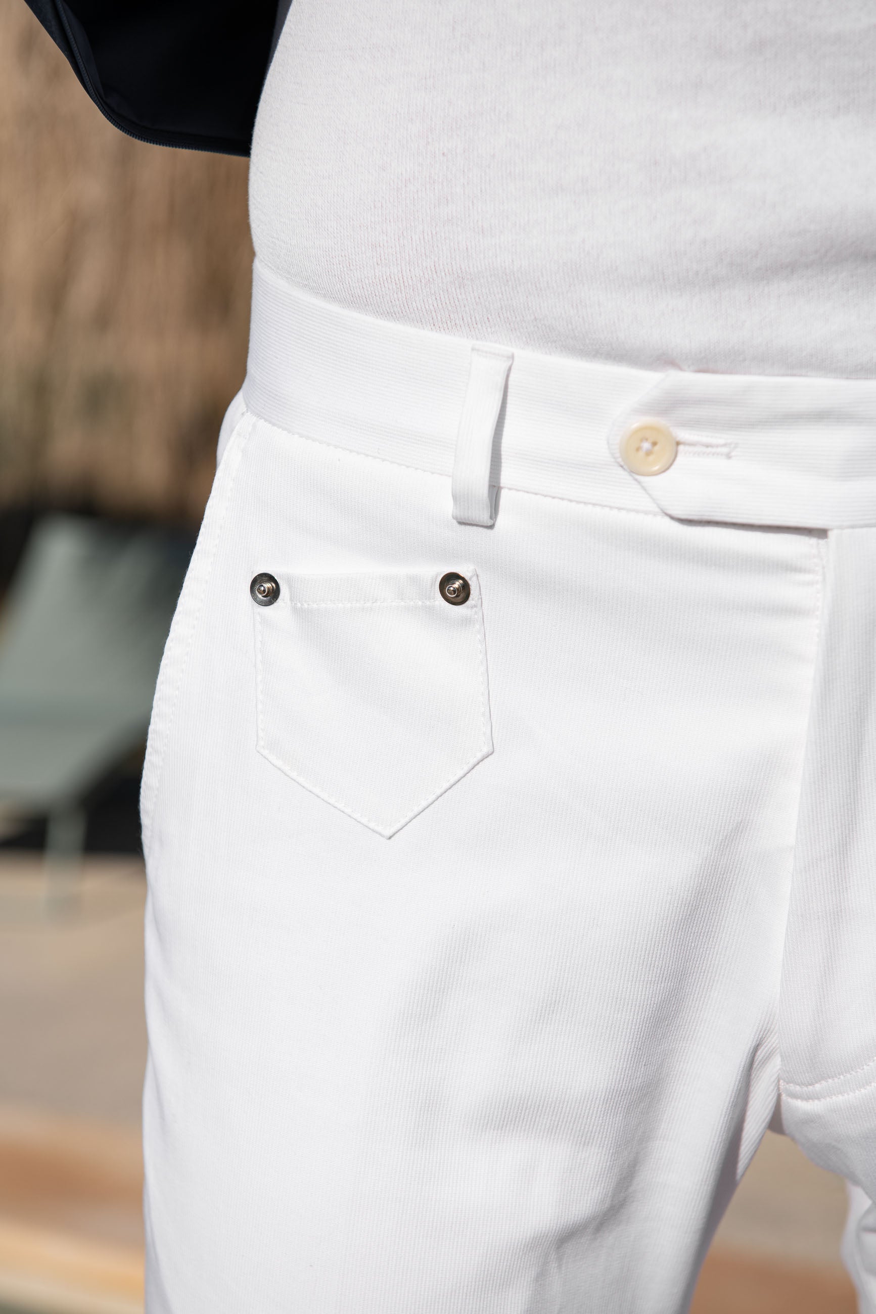 White Cotton trousers, Sirmione Trousers, Cotton Trousers with Coin pocket, White summer cotton trousers, Pantalon en coton blanc, Pantalon Sirmione, Pantalon en coton avec poche à monnaie, Pantalon d'été en coton blanc, Pantaloni in cotone bianco, Pantaloni Sirmione, Pantaloni in cotone con tasca portamonete, Pantaloni estivi in cotone bianco,