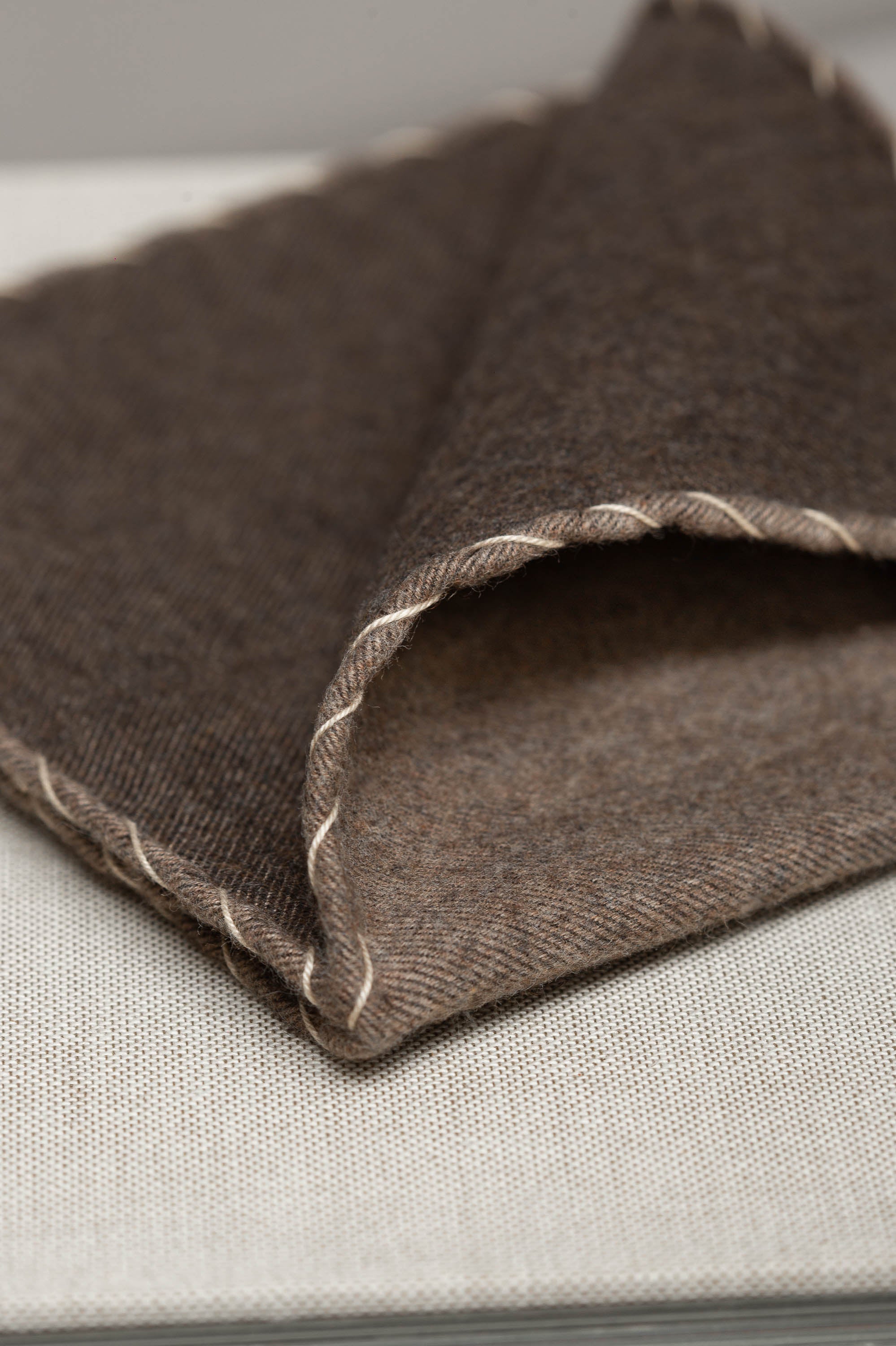 Taupe flannel cotton pocket square with beige edges - Made in Italy