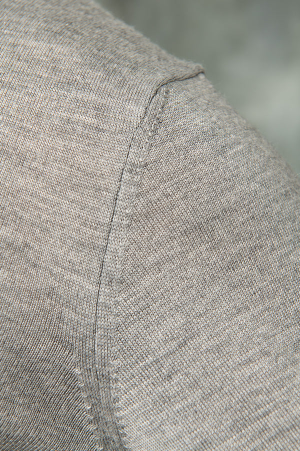 Col roulé en mérinos gris – Made in Italy