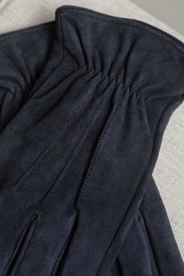 Cashmere deerskin gloves, blue color cashmere gloves, italian cashmere gloves, italian cashmere. Blue color gloves, Guanti in cashmere, guanti in cashmere colore blu, guanti in cashmere italiano, cashmere italiano. Guanti di colore blu, Gants en cachemire, gants en cachemire de couleur bleue, gants en cachemire italiens, gants en cachemire italiens. Gants de couleur bleue,