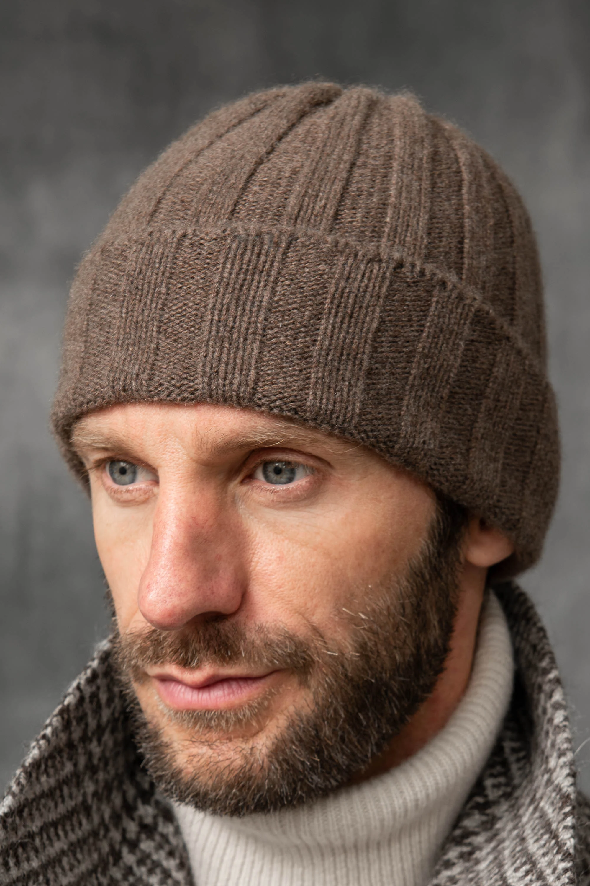 Brown Cashmere rib knit beanie - Made in Italy