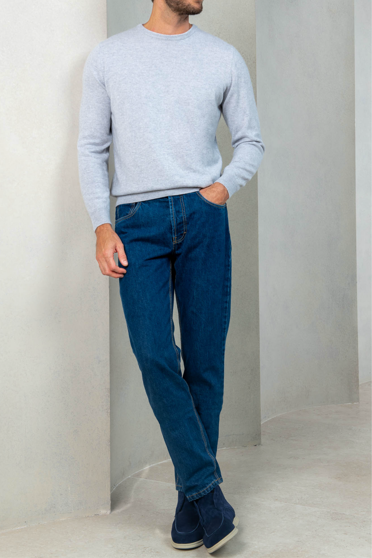 Pull col rond en cachemire gris clair – Made in Italy