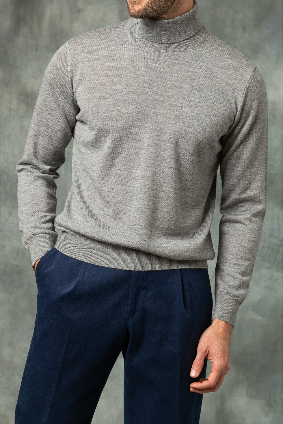 Col roulé gris en mérinos – Made in Italy