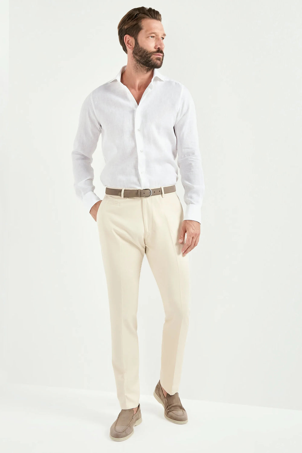 beige cotton linen trousers, men's beige trousers, italian summer pants, beige garda trousers, luxury men's trousers, elegant men's pants, refined cotton linen trousers, tailored beige trousers, premium italian trousers, sophisticated men's lightweight pants, timeless italian trousers, upscale men's trousers, classic beige pants, italian craftsmanship trousers, premium men's cotton linen trousers, refined italian garda trousers