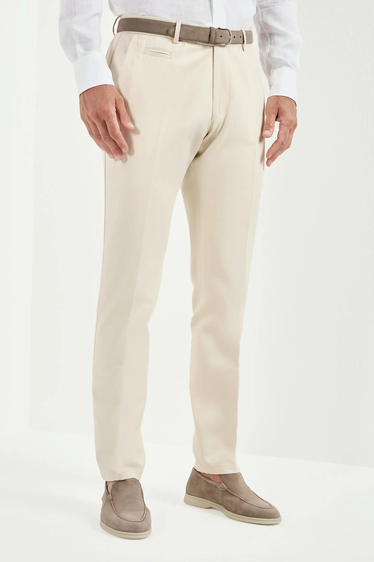 beige cotton linen trousers, men's beige trousers, italian summer pants, beige garda trousers, luxury men's trousers, elegant men's pants, refined cotton linen trousers, tailored beige trousers, premium italian trousers, sophisticated men's lightweight pants, timeless italian trousers, upscale men's trousers, classic beige pants, italian craftsmanship trousers, premium men's cotton linen trousers, refined italian garda trousers