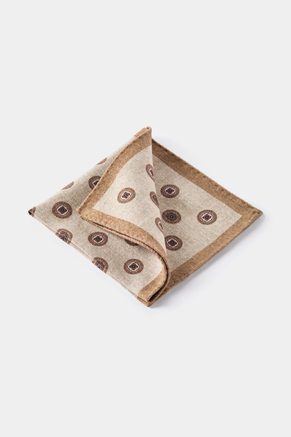 men pini parma fancy pocket square made in italy in beige 