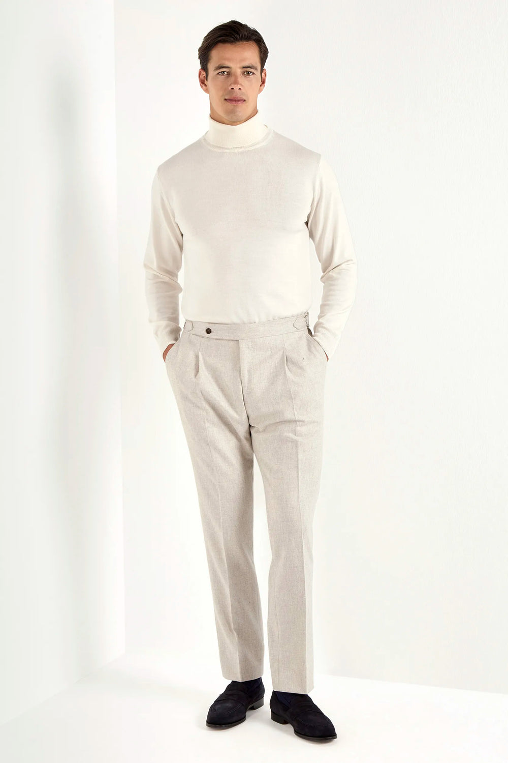 beige flannel trousers, men's beige trousers, italian flannel pants, beige roma trousers, luxury men's trousers, elegant men's pants, refined flannel trousers, tailored beige trousers, premium italian trousers, sophisticated men's flannel pants, timeless italian trousers, upscale men's trousers, classic beige pants, italian craftsmanship trousers, premium men's flannel trousers, refined italian roma trousers