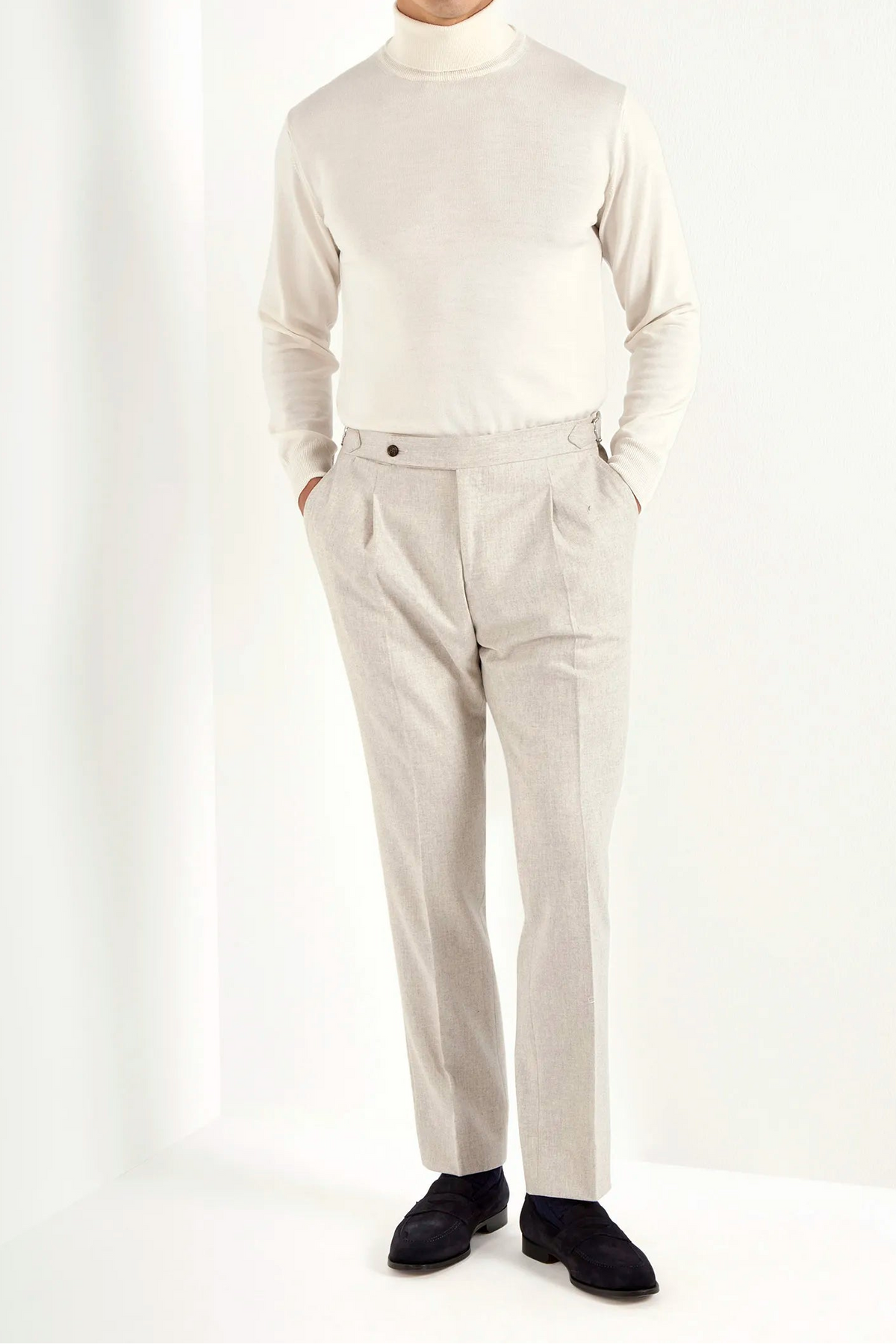 beige flannel trousers, men's beige trousers, italian flannel pants, beige roma trousers, luxury men's trousers, elegant men's pants, refined flannel trousers, tailored beige trousers, premium italian trousers, sophisticated men's flannel pants, timeless italian trousers, upscale men's trousers, classic beige pants, italian craftsmanship trousers, premium men's flannel trousers, refined italian roma trousers