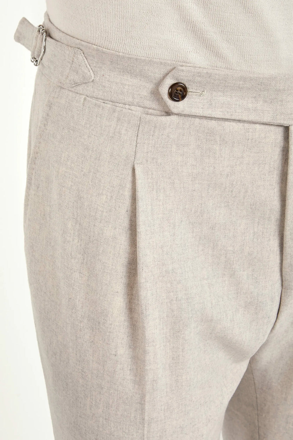 beige flannel trousers, men's beige trousers, italian flannel pants, beige roma trousers, luxury men's trousers, elegant men's pants, refined flannel trousers, tailored beige trousers, premium italian trousers, sophisticated men's flannel pants, timeless italian trousers, upscale men's trousers, classic beige pants, italian craftsmanship trousers, premium men's flannel trousers, refined italian roma trousers