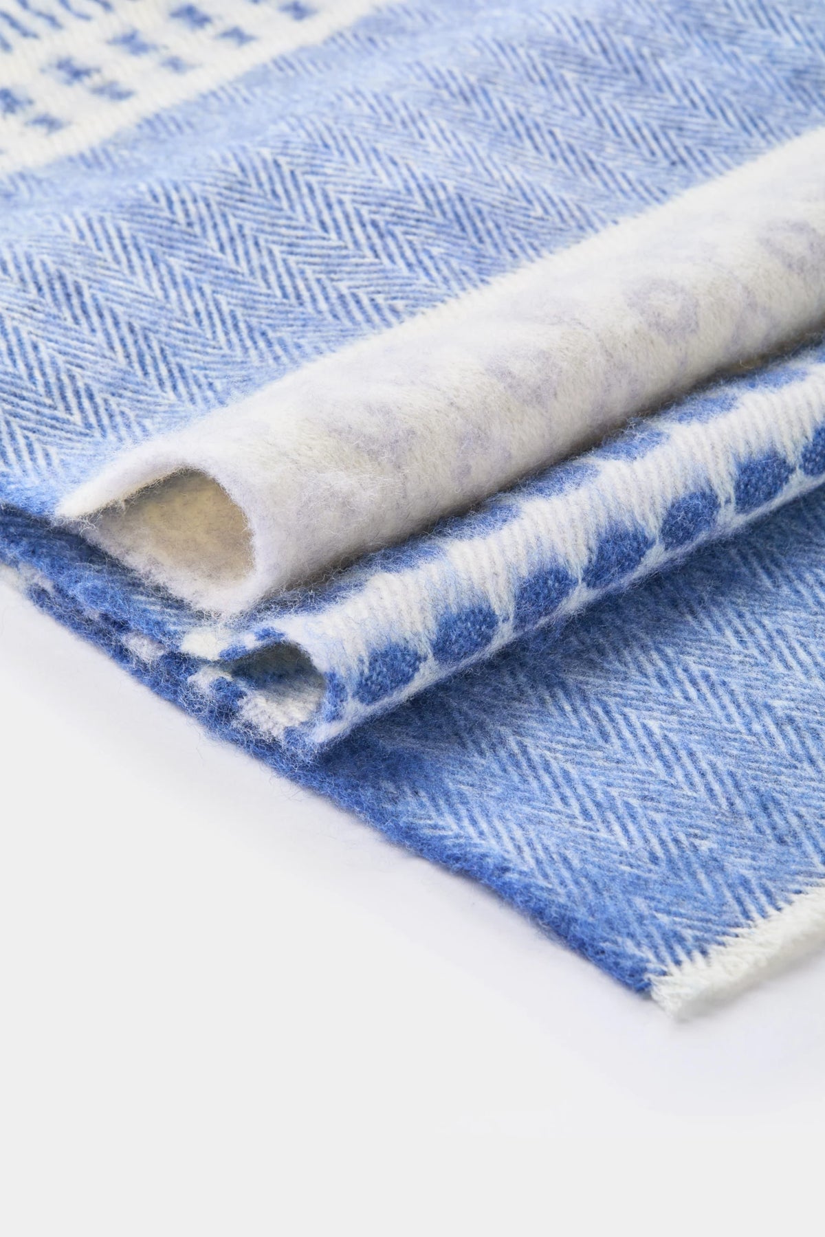 men pini parma blue and white scarf made in italy 