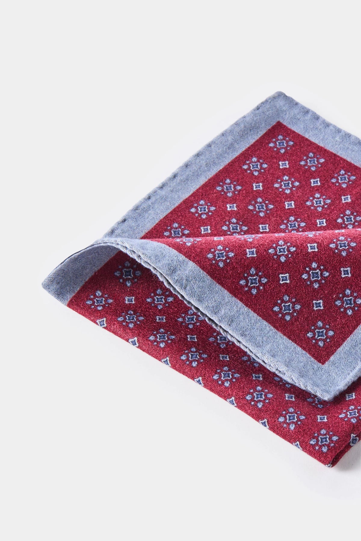 men pini parma pocket square made in italy in burgundy 