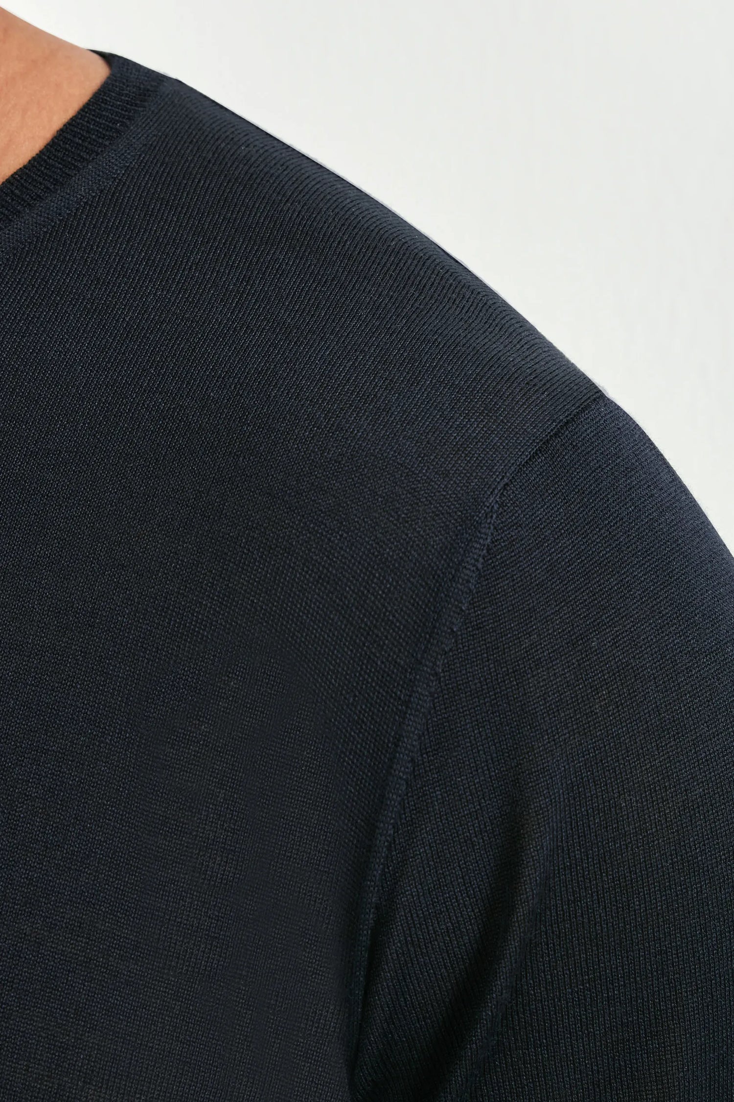 Pini Parma Italy men Dark navy wool t-shirt casual