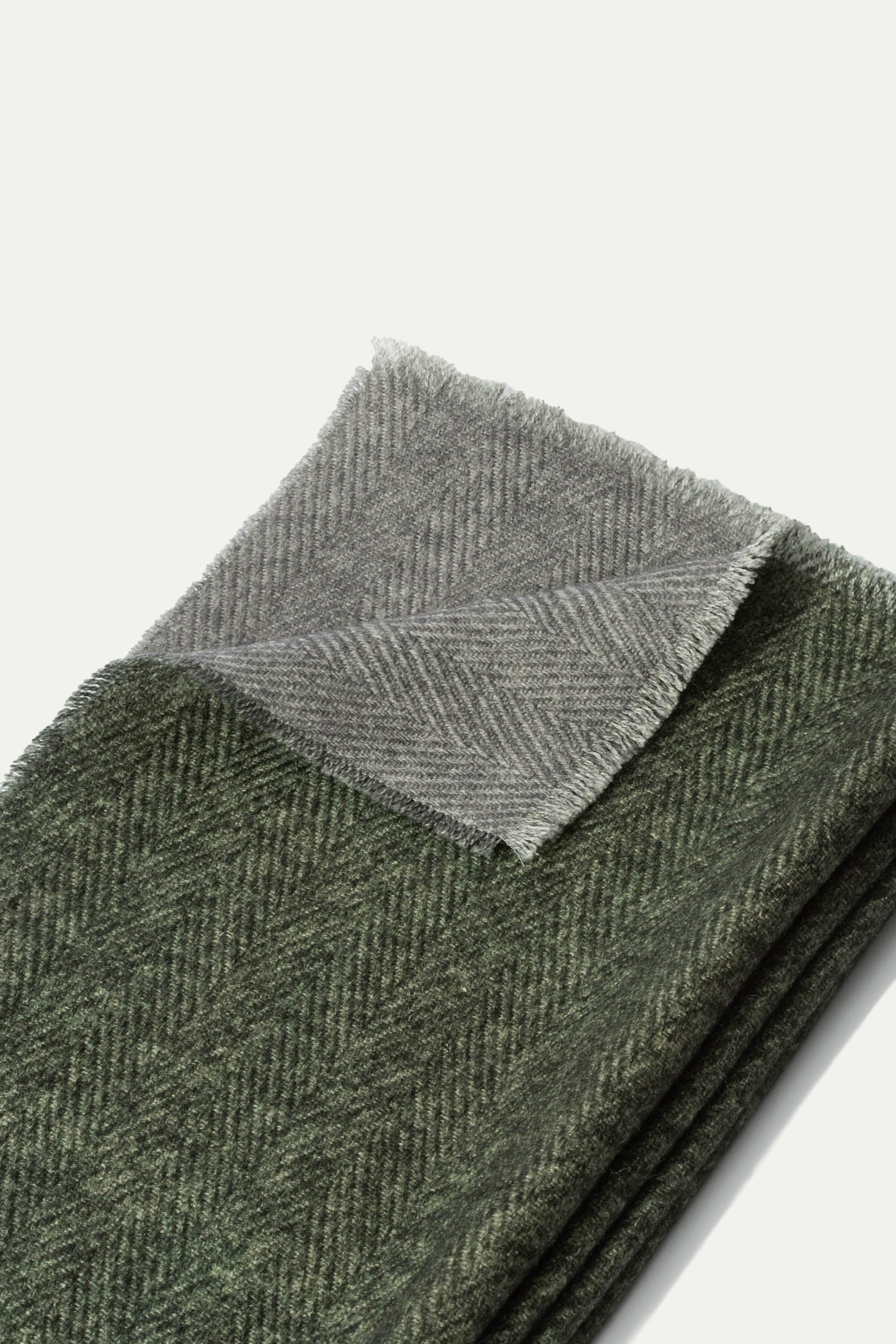 Grey and green reversible herringbone scarf - Made in Italy