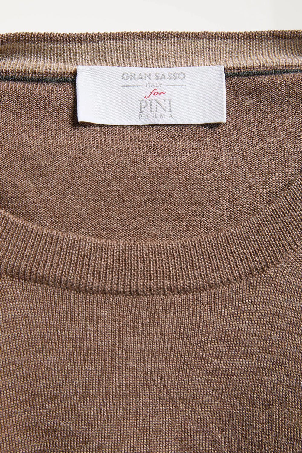 men pini parma x gran sasso hazelnut round neck made in italy in wool and silk