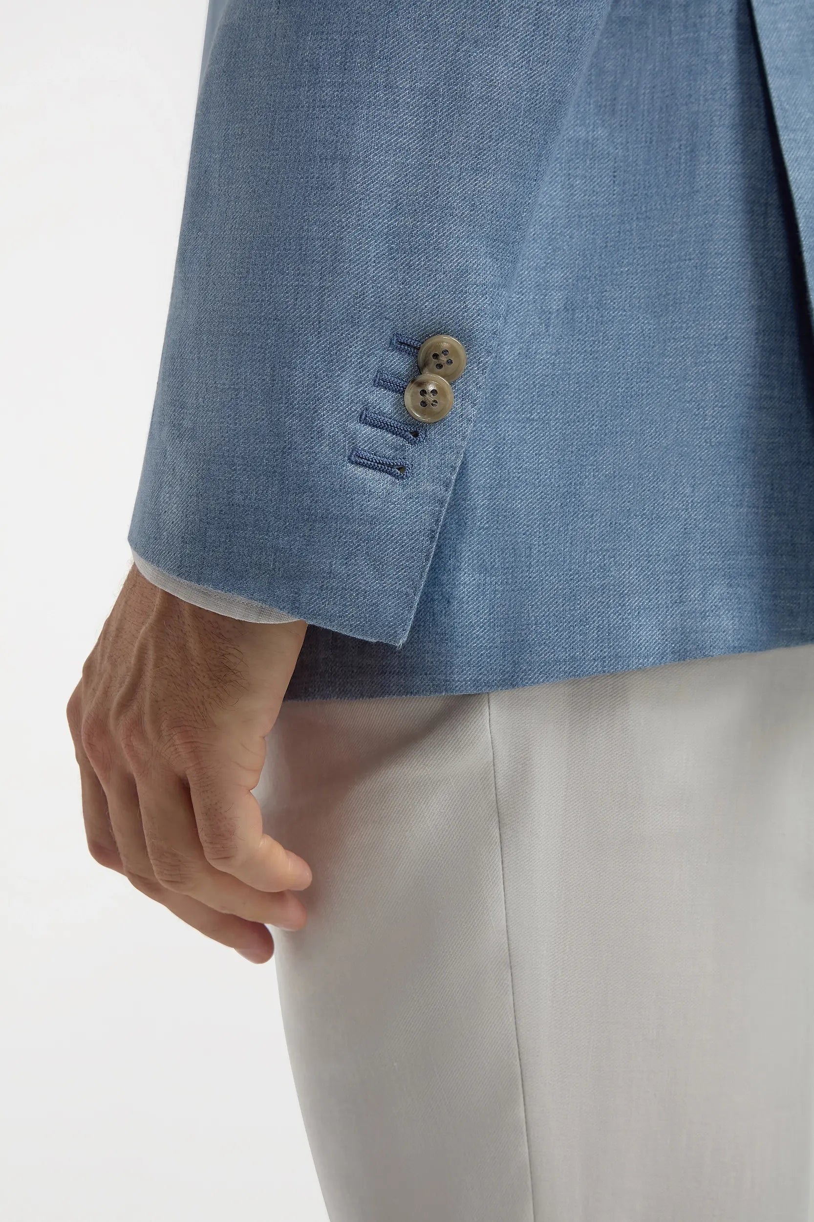 Light-blue-linen-jacket-4.webp