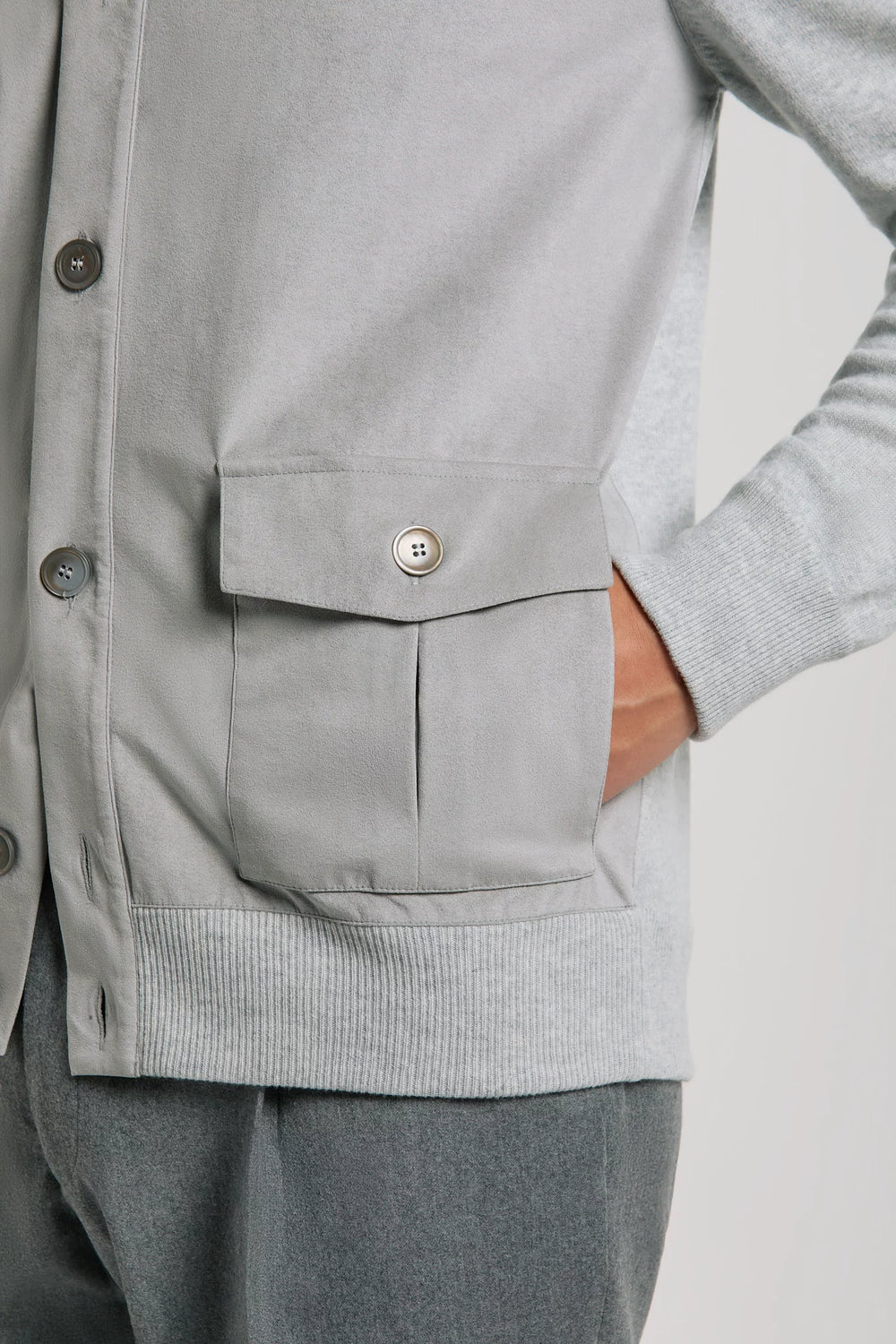 Cardigan en alcantara et laine gris clair - Made in Italy