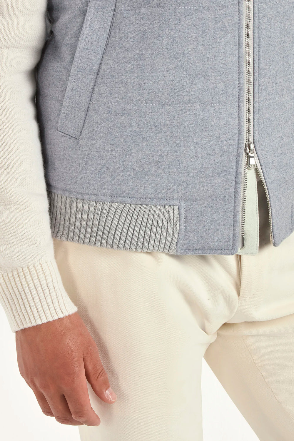 Gilet sans manches bleu en laine et cachemire – Made in Italy