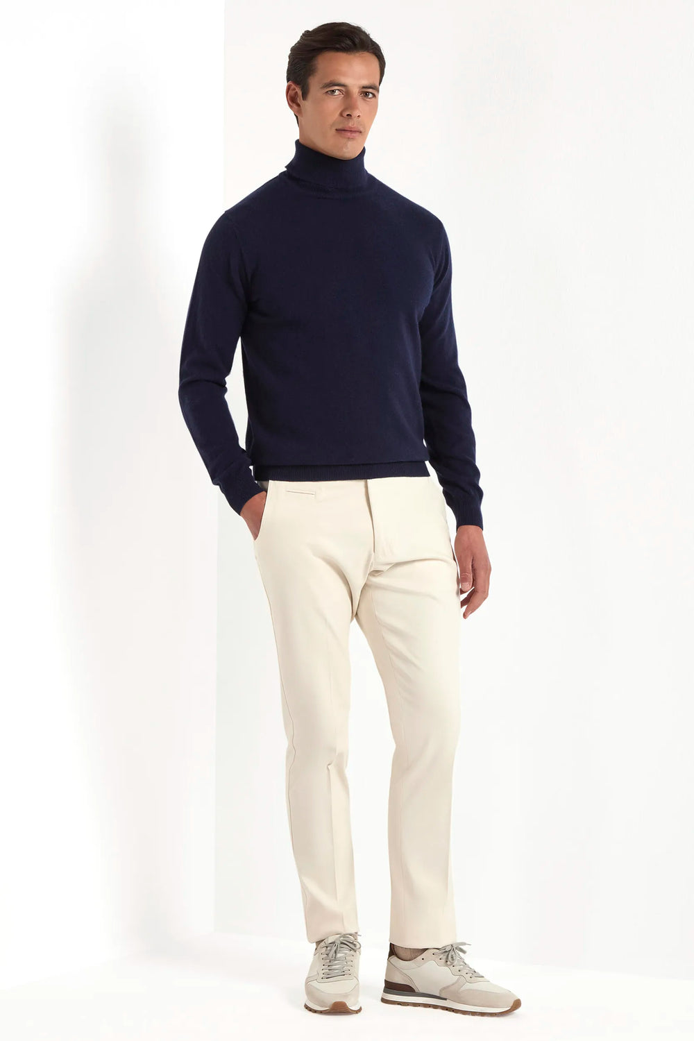 Col roulé en cachemire bleu – Fabriqué en Italie - Main Image