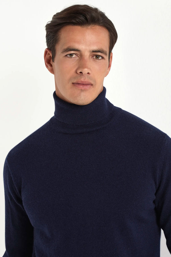 Italian cashmere turtleneck, Blue turtleneck, italian cashmere, italian turtleneck style, Blue Turtleneck in 100% cashmere, Col roulé en cachemire italien, Col roulé bleu, cachemire italien, style col roulé italien, Col roulé bleu en 100% cachemire, Dolcevita in cashmere italiano, Dolcevita blu, cashmere italiano, stile dolcevita italiano, Dolcevita blu in 100% cashmere