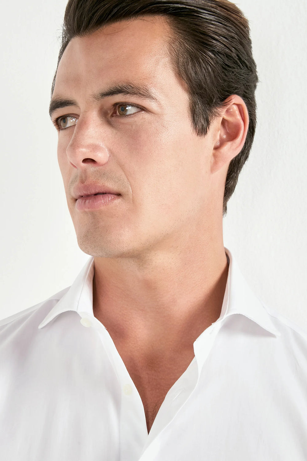 white sartoriale shirt, men's premium cotton shirt, italian cotton dress shirt, white cotton shirt, luxury men's shirt, elegant men's shirt, refined sartoriale shirt, tailored white shirt, premium italian shirt, sophisticated men's shirt, timeless italian shirt, upscale men's shirt, classic white cotton shirt, italian craftsmanship shirt, premium men's cotton shirt, refined italian sartoriale shirt