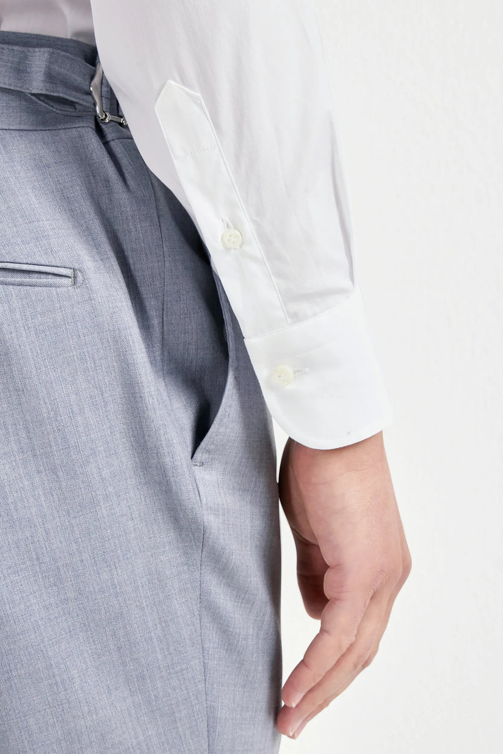 white sartoriale shirt, men's premium cotton shirt, italian cotton dress shirt, white cotton shirt, luxury men's shirt, elegant men's shirt, refined sartoriale shirt, tailored white shirt, premium italian shirt, sophisticated men's shirt, timeless italian shirt, upscale men's shirt, classic white cotton shirt, italian craftsmanship shirt, premium men's cotton shirt, refined italian sartoriale shirt