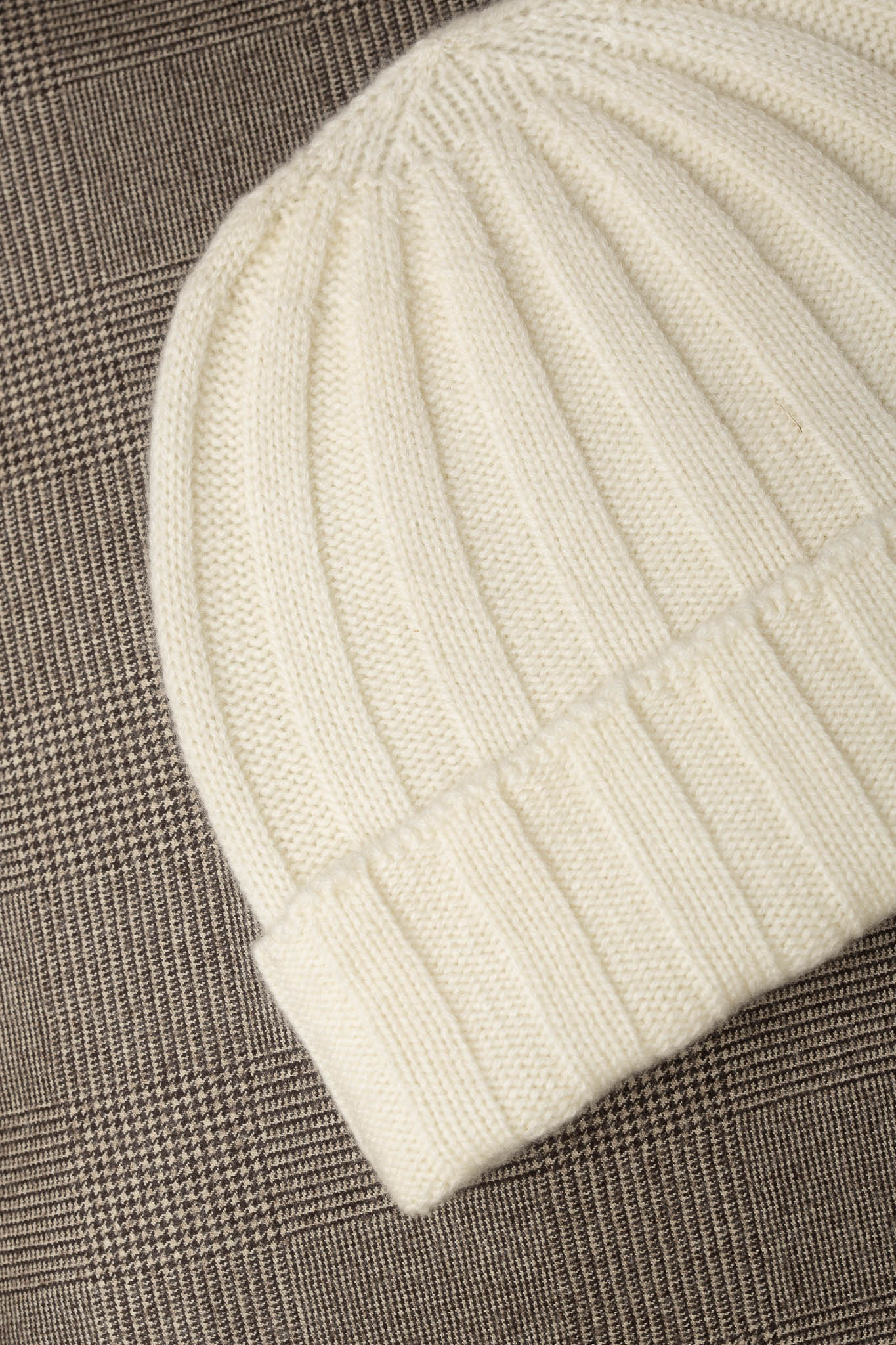 White Cashmere rib knit beanie - Made in Italy
