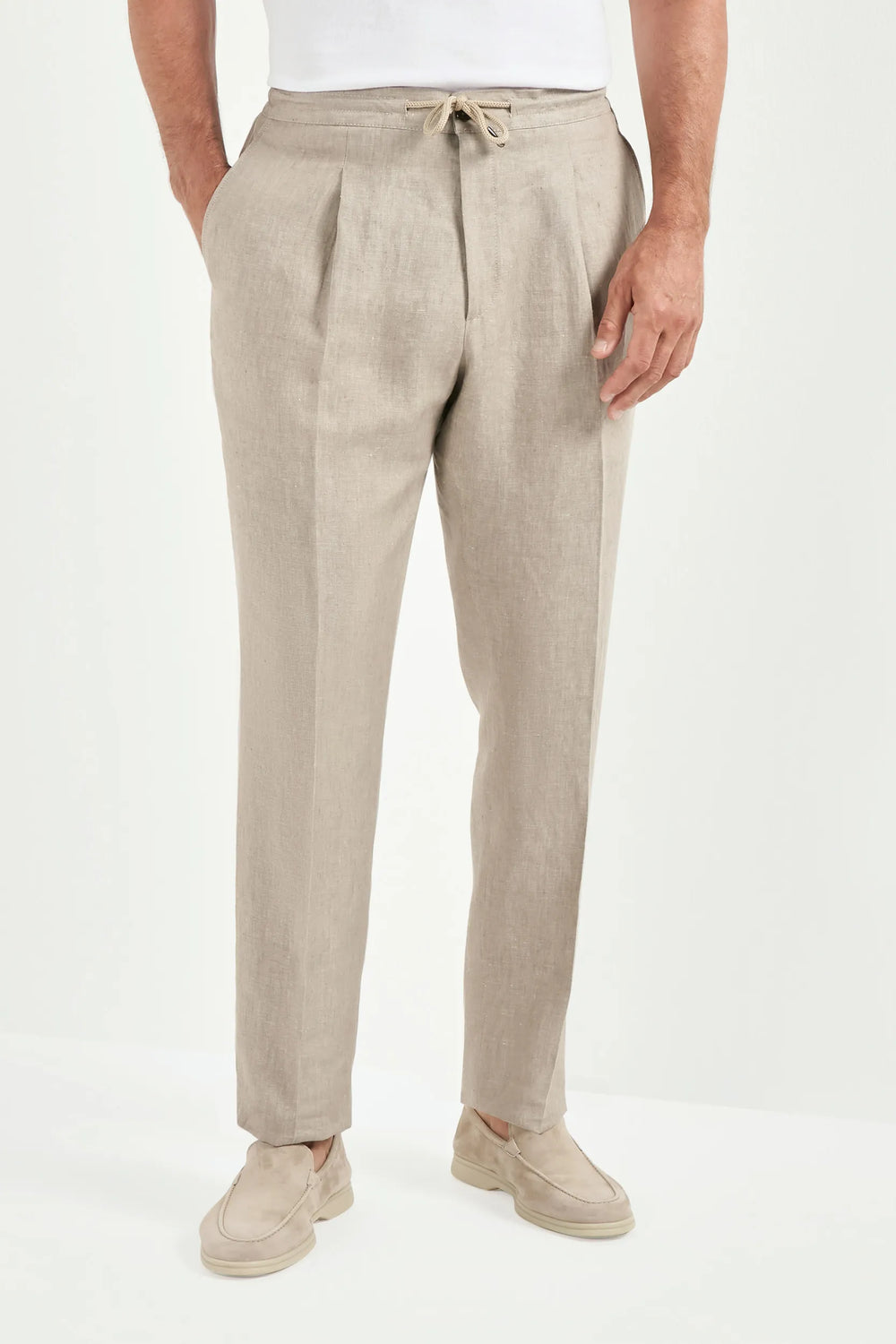 taupe linen trousers, men's taupe trousers, italian linen pants, taupe alassio trousers, luxury men's trousers, elegant men's pants, refined linen trousers, tailored taupe trousers, premium italian trousers, sophisticated men's summer pants, timeless italian trousers, upscale men's trousers, classic taupe linen pants, italian craftsmanship trousers, premium men's linen trousers, refined italian alassio trousers